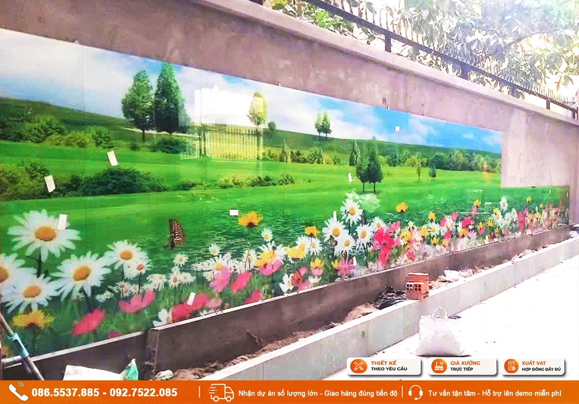 Tranh gạch ép kính tường rào công ty mẫu phong cảnh