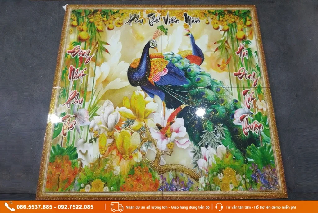 Tranh chim công phú quý gạch 3D kim tuyến vẽ tay
