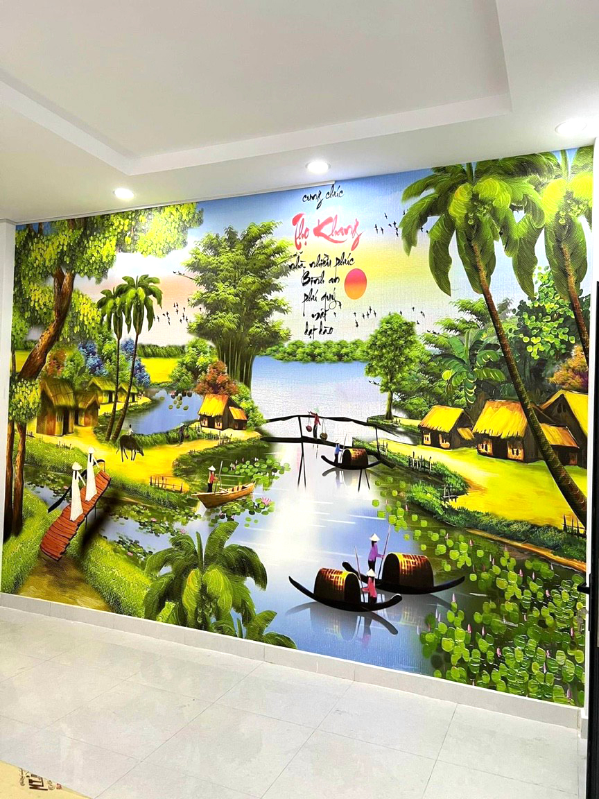 Tranh đồng quê Dự án tranh dán tường vải lụa canvas giá xưởng Dự án tranh dán tường vải lụa canvas giá xưởng Hình ảnh sông nước, cây đa, cầu tre hay cánh đồng mang lại: Cảm giác bình yên Sự gần gũi, ấm cúng Gợi nhớ giá trị truyền thống Việt Nam Đặc biệt phù hợp với gia chủ yêu thích phong cách nhẹ nhàng và thư thái.