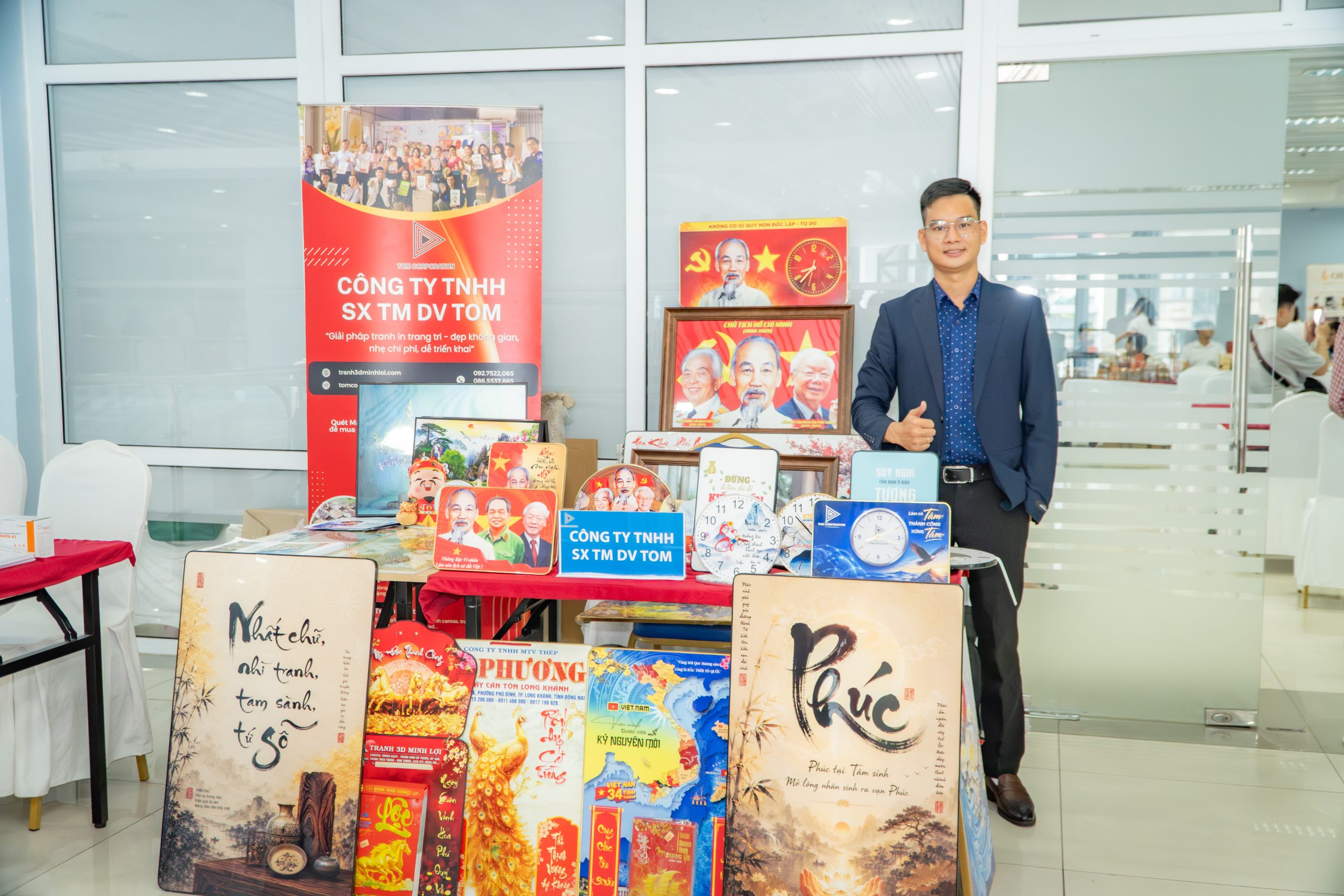 Sự kiện trưng bày gian hàng
