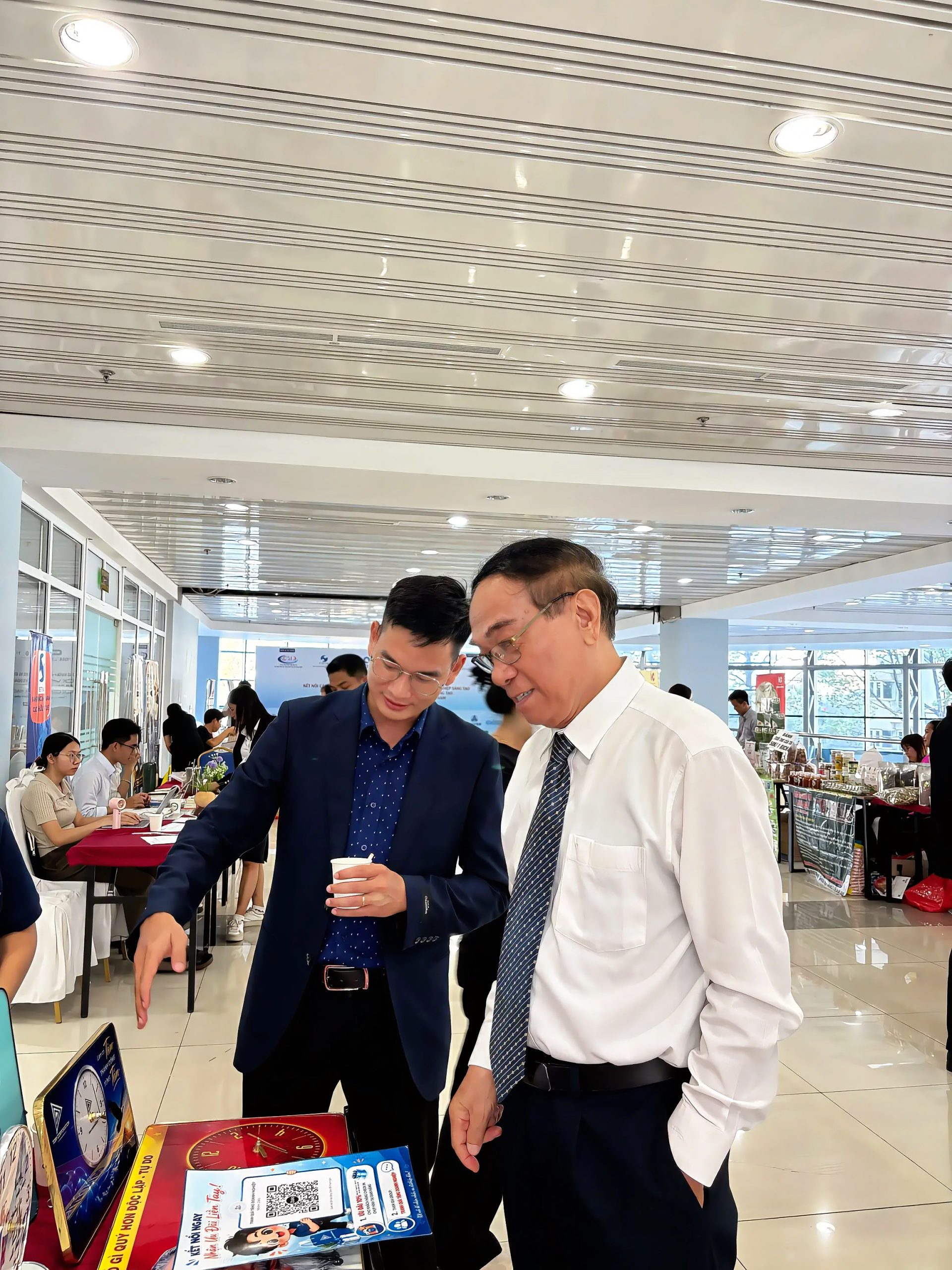 Sự kiện trưng bày tranh